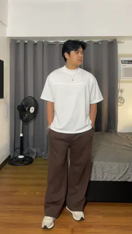 Plain white shirt fit. 👌🏻 @SML #OOTD #simplefits #grwm #fitinspo #fitcheck #baggypants #whiteshirt #menstyle #menswear #mensoutfitideas 