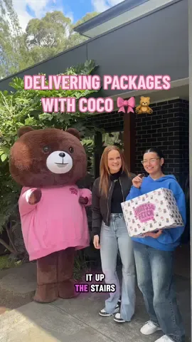 Giving back to our TOP Melbourne customers! 🤝🏼✨ We decided to take Coco along for the ride to hand deliver with love 💗🧸 #thatssofetchau #prpackage #giveaway #giveback #customersmostloved 