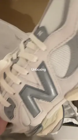 Unboxing @New Balance #newbalance 