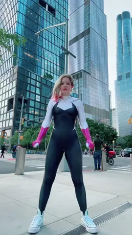 Mandatory dance again #spidergwen #spiderman #spidermanacrossthespiderverse #gwenstacy #foryou 
