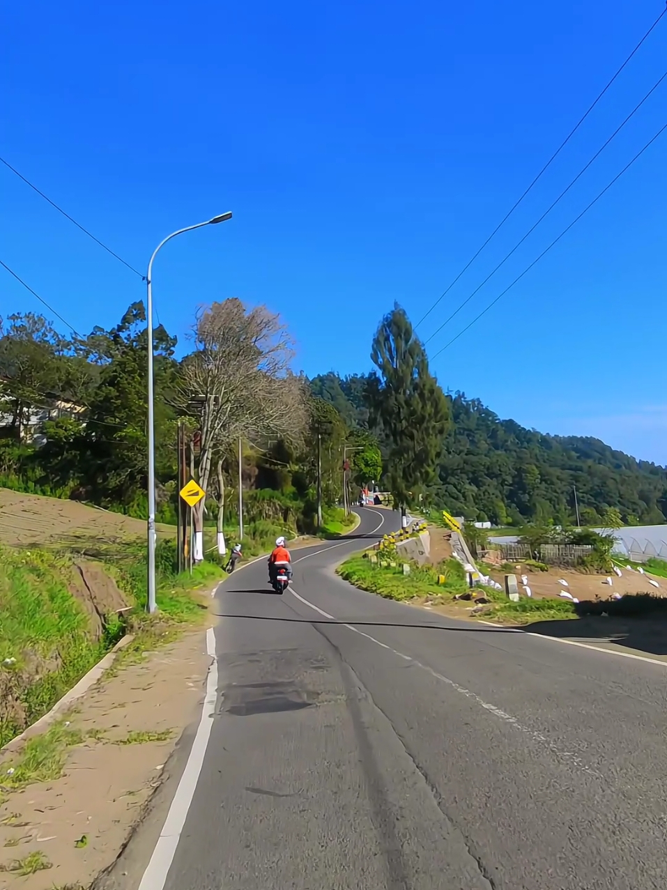 kapan terakhir dolan Rene bolo🙌 . . . . #batucangarpacet #cangarpacetmojokerto #cangarbatu #jalanjalantraveling #mentahanvideo #overlay #healingtiktok 