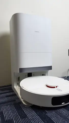 Indulge in the ultimate relaxation experience. The Xiaomi Robot Vacuum X20+ is more than just a cleaning tool. It's a spa for your senses. 💆‍♀️ #XiaomiRobotVacuumX20+ #ASMR #Luxury #SelfCare #robotvacuumcleaner #XiaomiTech #racunitembest #surirumah #lantaibersih #cleantokmalaysia #racuntiktok #fyp #satisfyingvideo 