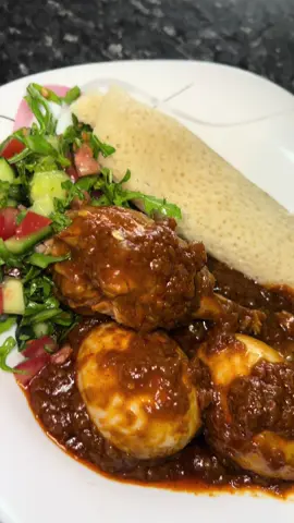 Ethiopian Doro Wot (Chicken Stew)  #berberespice #dorowat #ethiopian_tik_tok #ethiopiandish #injera #southsudantiktokers🇸🇸 #fyp #chicken #Foodie #chef 👩🏿‍🍳