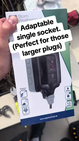 Useful little adaptable socket from BG. Perfect for all those random sized external plugs from christmas lighting to water features. The inserts are adjustable to allow for a variety of shaped plugs. Just put 3 of these in and saved the day on that job.  #electrician #electrical #electriciansoftiktok #trade #install #garden #external #sockets #lighting #plugs #single #adaptable #helpful 