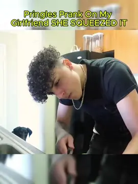 Pringles Prank On My Girlfriend! *SHE SQUEEZED IT* #fyp #foryou #britney #bbl #doctorstrange #girlfriend #boyfriend