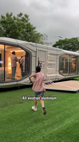 A furnished small house is very good for retirement.#chinavessel#scenicspot#mobilehome #camping#spacecapsule#prefabhouse