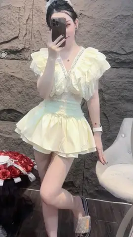 Mấy bà lại bảo k xinh điii #setvayao #setvay #thoitrangnu #xuhuong 