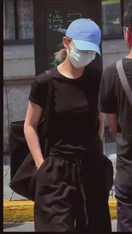 #douyin抖音 #chinesegirl #fitcheck #OOTD #whattowear #casualoutfits #outfitideas #fypage 