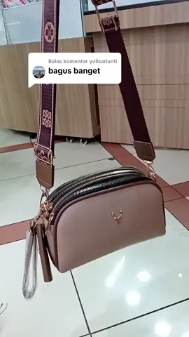 Membalas @yulisarianti mumpung ready stoknya buruan di order di keranjang kuning #tasselempangwanita #samdeshop #taswanita #taswanitamurah #taswanitakekinian #belilokal#taslokal 