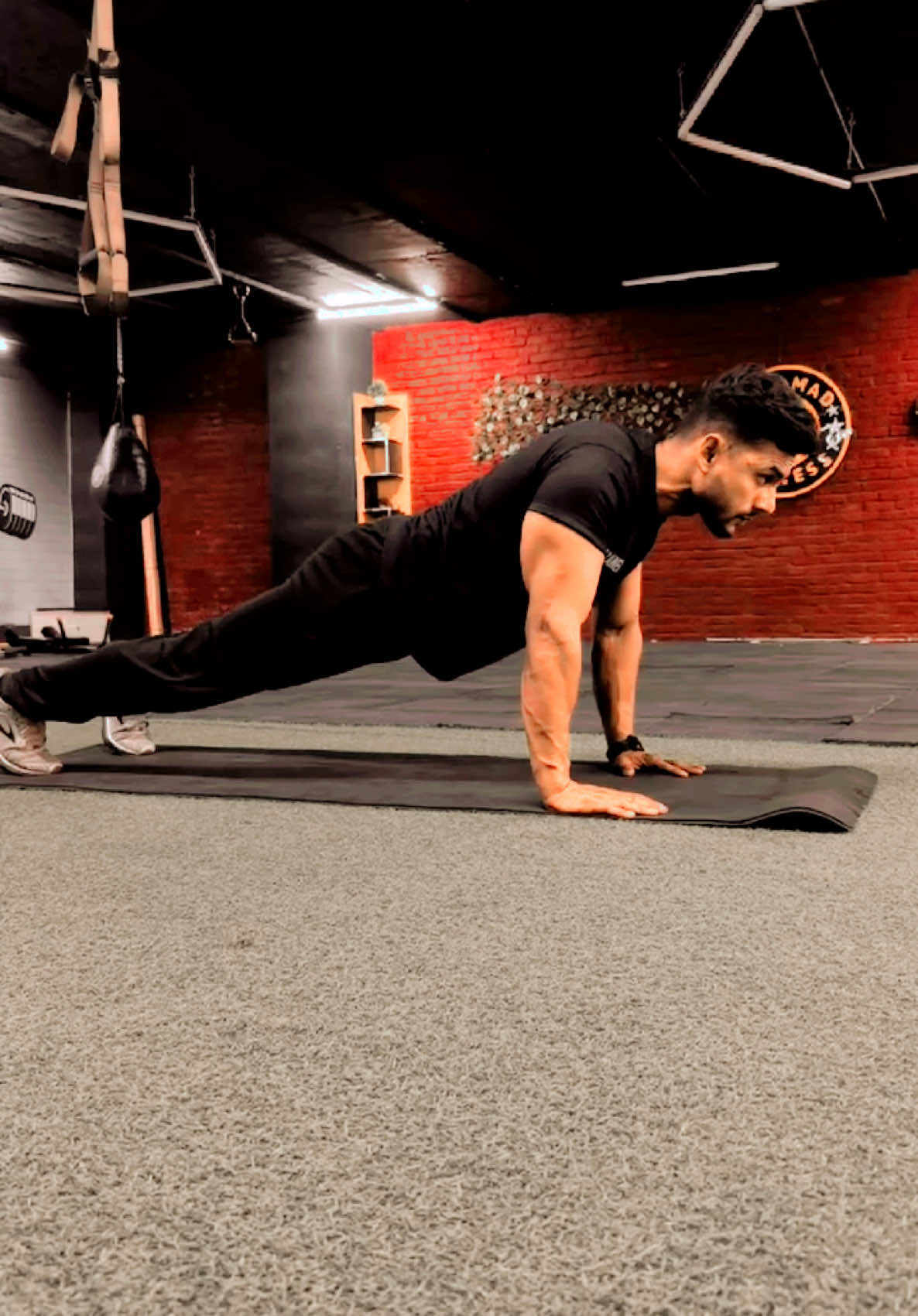 #pushups #🏋️‍♂️AL_Ahmad_Fitness_Gym #azhar  #Fitness #trainer #faisalabad #pakistan 🇵🇰