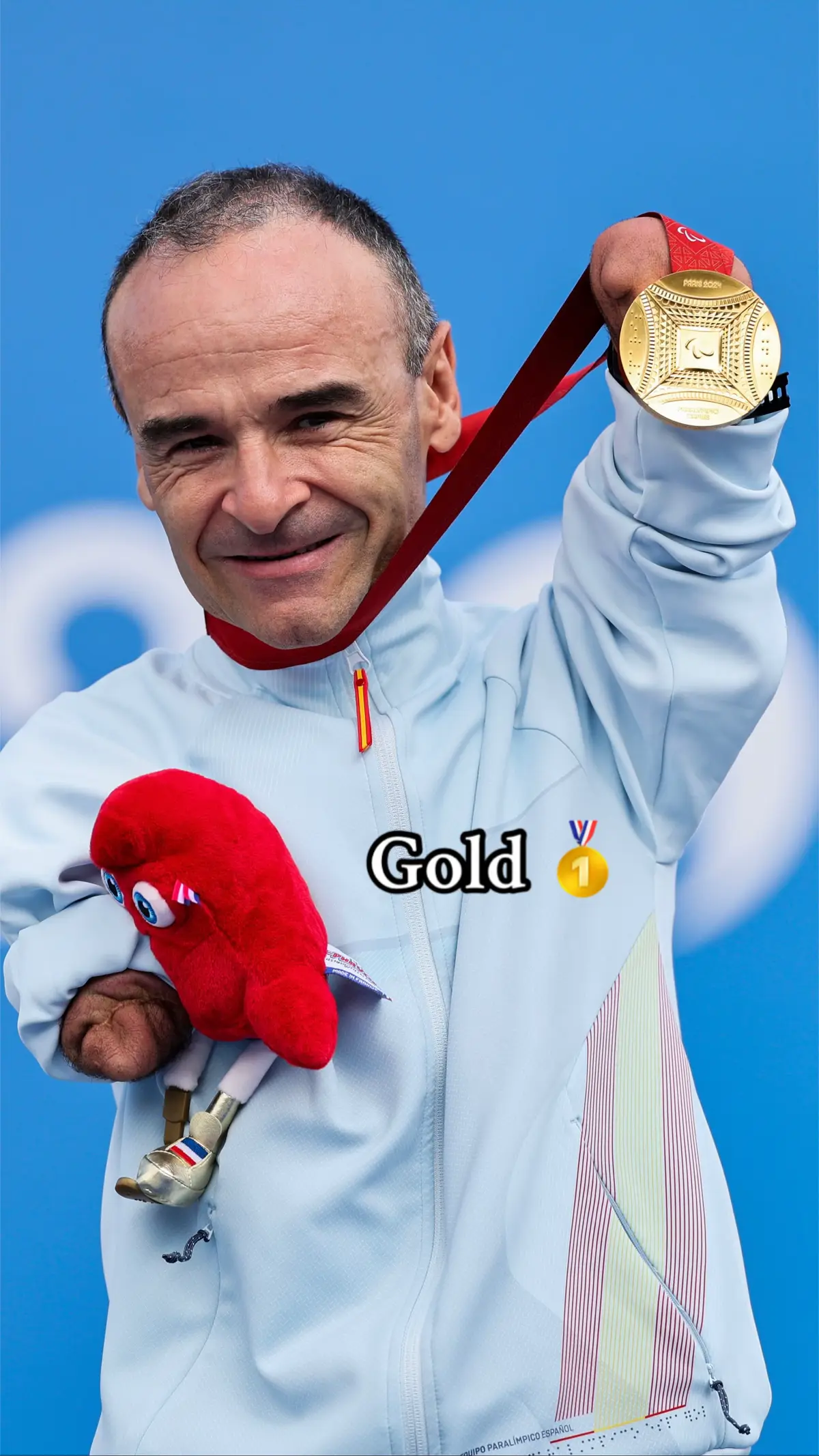 A full house for Ricardo Ten. 🥇🥈🥉 He’s killing it at the @paralympics 😮‍💨 #paralympics #paralympiccycling #cycling #bike #bikes #biker #trackcycling #goldmedal #sport #sports #sportstiktok #beetlejuice #laborday #spain #espana #ballondor 