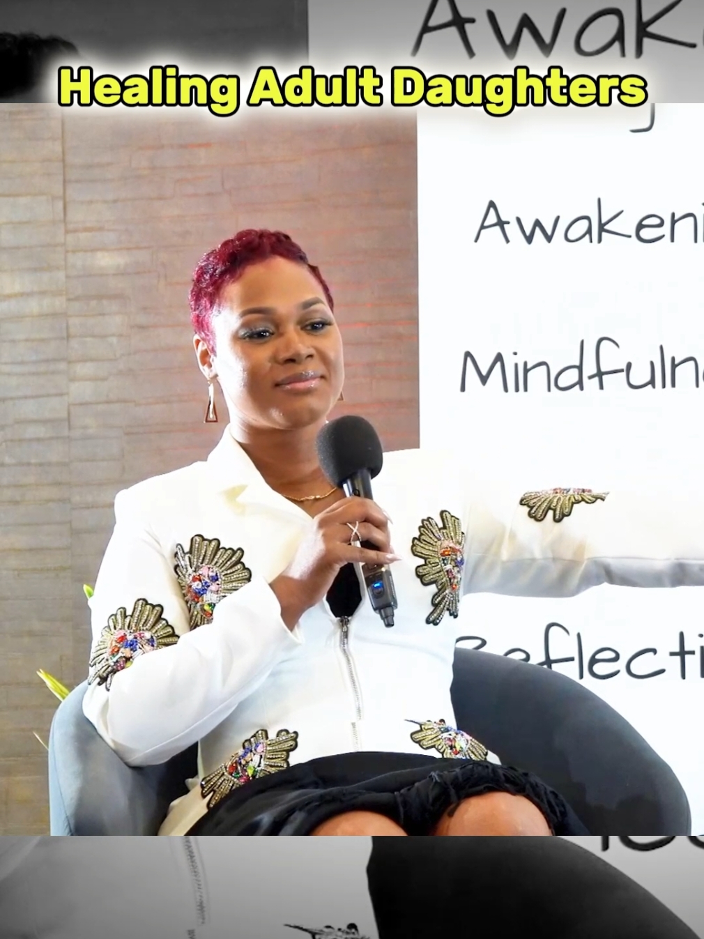 Putting words to your emotions opens the doorway for a deeper understanding of yourself and illuminates the path to move forward! Heart Talks Tour Dates LOS ANGELES- 10.5.24 NEW YORK- 11.9.24 ATLANTA - 12.7.24