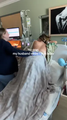 asks for cute labor pictures and videos and get this 🤣🤣 #laboranddelivery #birthstory #babydaddy #husband #funnydad #dadsoftiktok #birth #newbornbaby #labor #fyp #pregnancyjourney #funny @jsmoove 