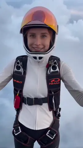 skydiving adventure  #skydiver #freefall #skydive #skydiving #extremesports #adrenalinerush #adrenaline 