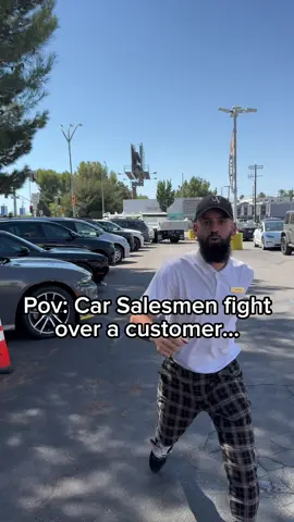 They make it so awkward 💀😂 @Dan Rue #carsales #carsalesman #dealership #cardealership 