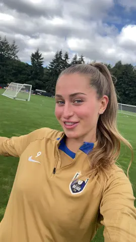 @Jordyn huitema checking in 👋 #nwsl #contractextension #seattle #seattlereignfc 