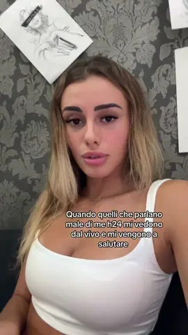 Se parli male di me mi fa anche piacere perchè mi dai attenzione pero almeno non salutarmi 😬