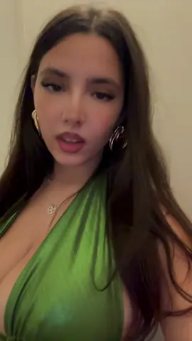 🫦