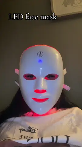 7 different colours, all have different benefits for your face🫶🏽 #facemask #ledmask #led #fyp #foryou 