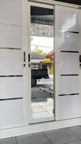 #lemarialuminium pesanan mbk karin arka #sukolilopatijateng😎 #lemariantirayap #lemarikekinian pemesanan bs hub 085226927498