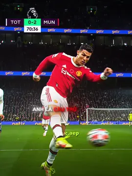 Khi Ronaldo khoá cổ chân🥶 | ib: @wis.utd19 | #damme_team🔥 #vnedit_team🗡🇻🇳 #football_legend_team⚽️💥🔥 #phucaep #bongda #ronaldo 