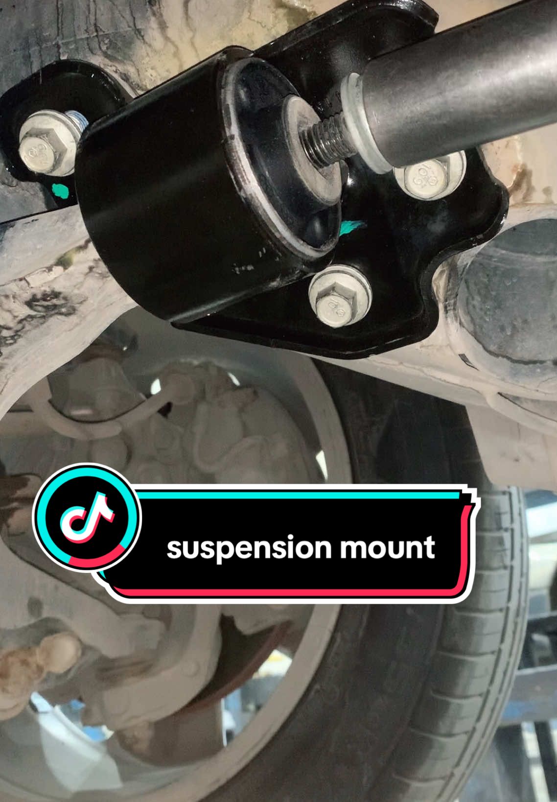 Ford crown Victoria change control arm mount 🛠️ #mechanic #automotive #suspension #ford #car #truck #carsoftiktok #fyp 