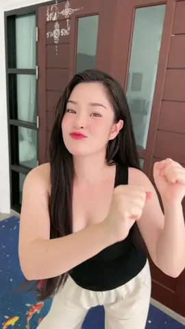 เพลงนี้หรือเปล่าที่เค้าฮิตกัน แต่เต้นคนเดียวนี่สิจะฟีตมั้ย🫣🤭 #ดาด้าสุชาดา #เต้น  