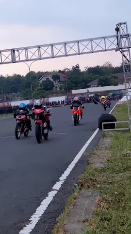 Event LFN HP969 ROAD RACE CHAMPIONSHIP  @S C P  #lfnhp969roadracechampionship #lfnhp969 #lfn #mijensemarang #underbone #2takindonesia #2takloversindonesia #roadrace #roadraceindonesia 