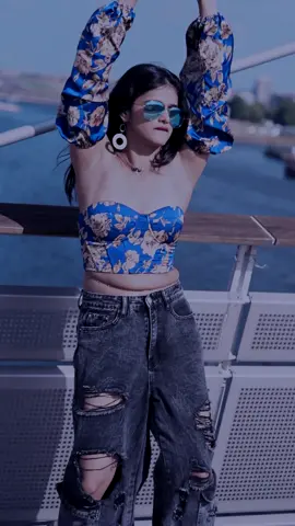 Yaad sataye Teri 😅😎 This song is undeniable proof of how obsessed we all were with the @realhimesh and @akshaykumar duo 🔥🔥 🧠 @supriyachavanofficial  🎥  @traumemode   #dancechallenge #explore #trending #viral #danceclass #bollywooddanceclass #look #dancelife #supriyachavanchoreo 