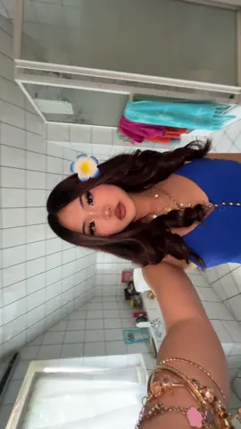 Tropical vibesss #flower #flowerclip #asian #asiangirl #backcamera #foryou #fyp #abg #makeuptut #viral #blowout 
