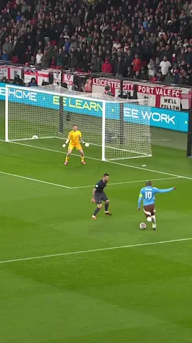 Lukaku’s trivela assist 🫢🤯 #NationsLeague #Belgium 