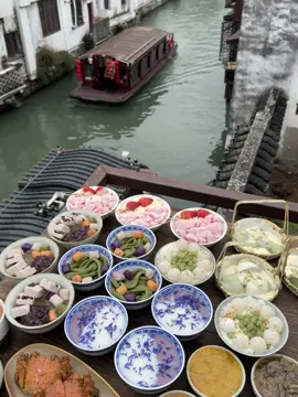 30秒带你感受苏州糯叽叽的魅力 📍苏州市，江苏省 📍Suzhou City, Jiangsu Province #苏州美食 