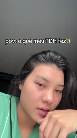 É assim que minha cabeça funciona kkkkk. O look não ficou do jeito que gostaria, e nem mostrei como ficou no final. Fui de outro jeito, mas com a mesma essência
