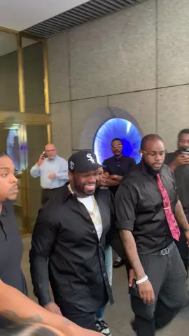 50 Cent leaving his book event in New York City #50cent #gunit #newyorkcity #Manhattan #barnesandnoble #nyc #fy #foryoupage #getrichordietryin #videoviral #videooftheday #curtisjackson #theaccomplice 