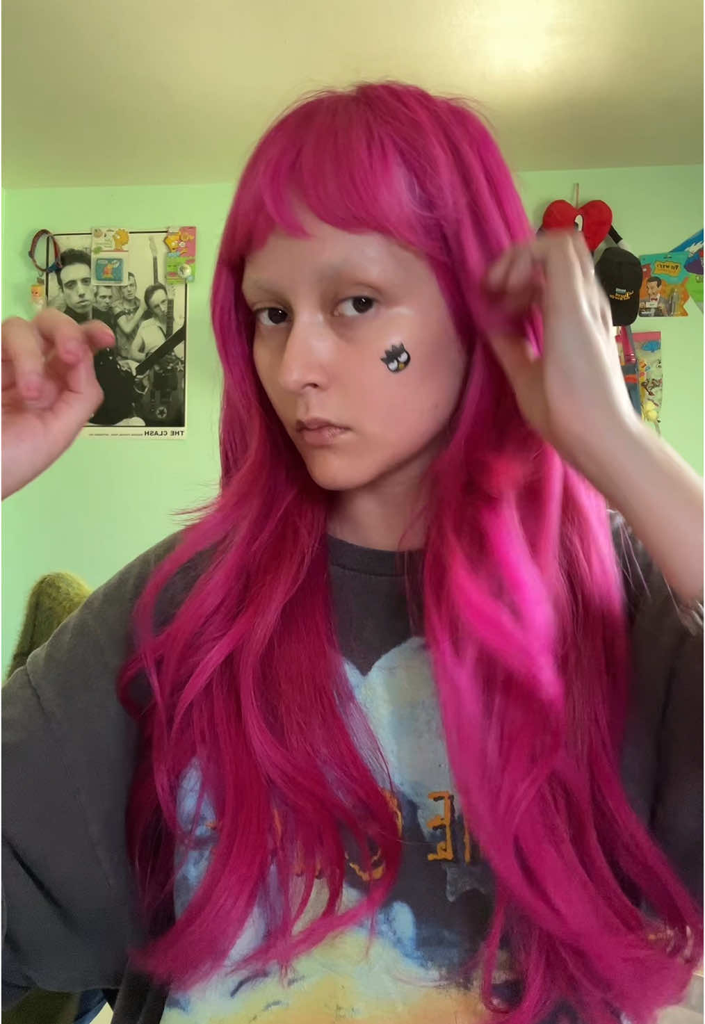 it just happens to match exactly to ex girl and live laugh love mixed together by @Good Dye Young #pinkhair #magentahair #hairstyletutorial 