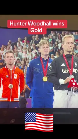 Hunter Woodhall joins his wife Tara Davis Woodhall as a gold medal olympian! #paraolympics2024 #hunterwoodhall #usa