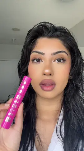 My new obsession! @Maybelline NY lash sensational firework mascara! Applies so well and is so comfortable on my eyes! #fireworkit #ad 