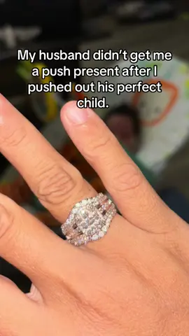 I collect rings so as soon as I saw this one, I added it to my collection 💍 #rings #sterlingsilver #ringcollector #weddingband #ringset #highqualityring #beautifulring 