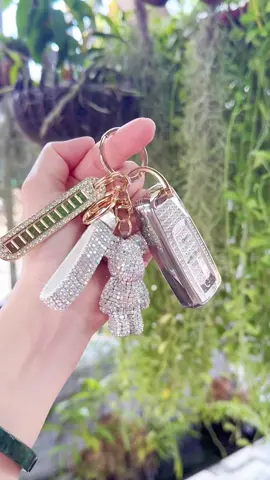 Ốp mốc khoá gấu 💋👍#opmockhoa #opmockhosmartkey #mockhoa #opchiakhoaoto #opchiakhoaxemay #opchiakhoaxe #mockhoagau #mockhoacute #xemay #tiktok #thinhhanh #fyp 