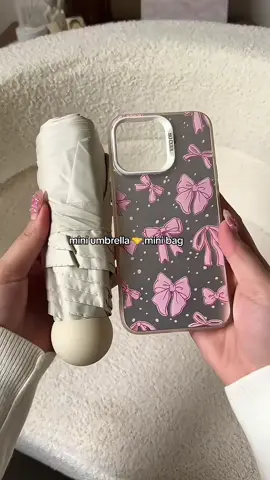 get ready this rainy season with this mini umbrella perfect for small bag girlies 💫🎀 #miniumbrella #umbrella #capsuleumbrella #rainyday #fypシ 