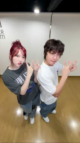 #이션 님과 𝓥𝓥 𝓦𝓪𝓿𝔂!🐥🐹 @온앤오프(ONF) #온앤오프 #ONF #E_TION #Wavy #Wavy챌린지   #예린 #YERIN #Rewrite #빌엔터테인먼트 #BillEntertainment #Bill_Ent