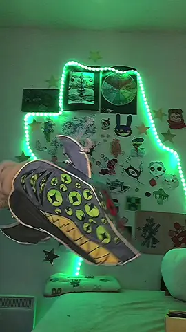 I havent played the game yet😅 #mabels_dragons👁️🐲🍄📺 #dragonpuppets✨💜 #dragon #paperdragonhandpuppet #paperdragonpuppets🐉🐲❤️💛 #stopdramma #mabelg654 #dragonpuppetsoftiktokッ #paperdragon #puppeteerssupportpuppeteers  . 　▼￣＞-―-＜￣▼ 　　 Ｙ　　　　Ｙ   　  /　/　๑⚈  ․̫  ⚈๑)　 　＼  ｜　 つ 🍟🍔🍕🍰🧁🍿🍧