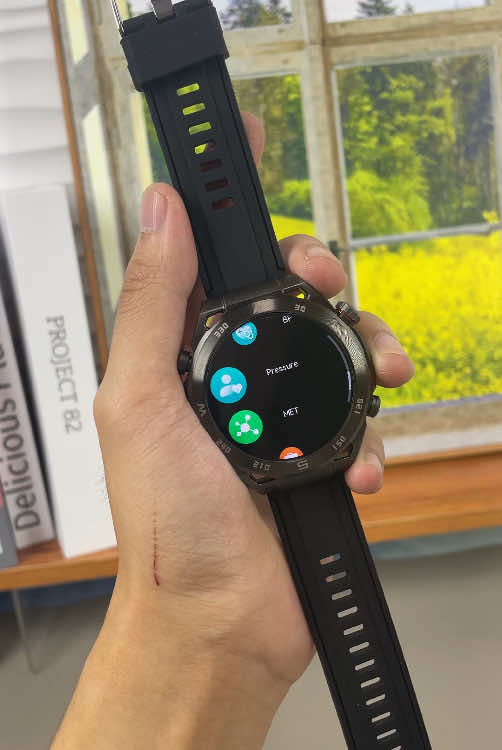 I found a smart watch that is awesome, and it also has led lights. #smartwatches #smartwatch #Outdoors #sportwatch #watch #TikTokShop #usa_tiktok #fyp #coolthing #goodthings #giftideas#motherday #tiktokshopmothersday#smartwatch #tiktokmademebuyit #gym #Hiking #technology #gymmotivation #fyp #olympics 