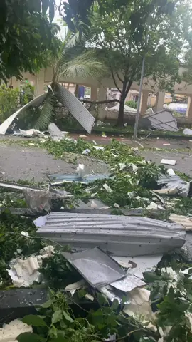 Bão Yagi tại Cẩm phả Quảng Ninh lúc 13h30 ngày 07/9/2024. Bạn em vừa gửi cho xem. Sợ thật. #yagi #baoyagi 