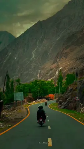 ہم سے مت پوچھ راستے گھر کے..🥀 #poetry #deeplines #shayri #trending #lines #status #BookTok #Love #viralvideo #statuswhatsapp #pleaseunfrezzemyaccount 