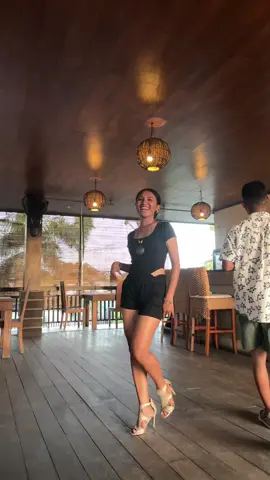 #so dansa ho tiu nia oan mane 😂🙏🔥@costaakay👑 #tiktoktimorleste🇹🇱🐊foryoupage @Dili Afro Latin Dance #kizomba #tiktoktimorleste🇹🇱🐊foryoupage #JLvilarestauran 