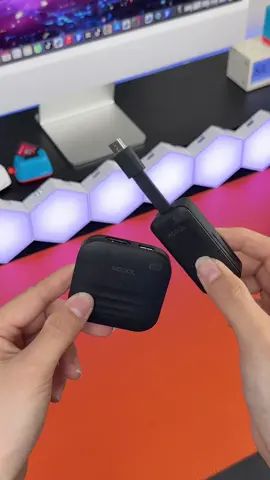 The wireless hdmi,this is so convenient #wirelesshdmi #transmitter #receiver #tiktokmademebuyit #coolgadgets 