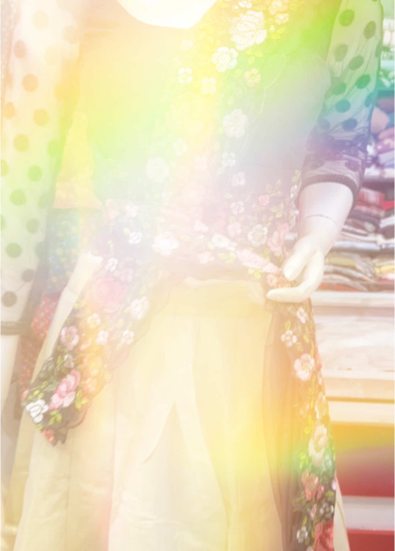 #OnamFashion #OnamWear #TraditionalOnam #OnamStyle #FestiveFashion #OnamCollection #EthnicWear #FemaleFashion #Onam2024 #IndianFashion #KeralaTradition #ModelStyle #OnamCelebration #FashionReel #OnamLooks