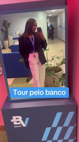 Tour pelo banco BV. 💙🩵🫂 #estagio #estagiario #bancovotorantim #bancobv #corporategirlies #corporategirl 