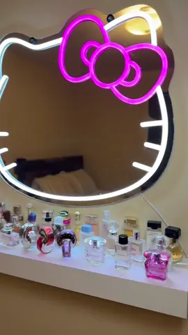 I am super happy with it! Love it! 🥰😍 #hellokittymirror #hellokitty #hellokittydecor #hellokittyledmirror 